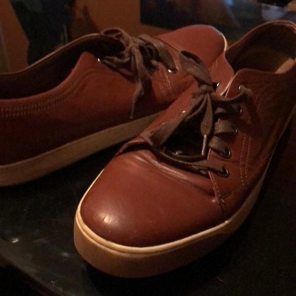 Shoes - Picture 3 of 7